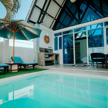 Atties Villa Gili Air Exterior photo